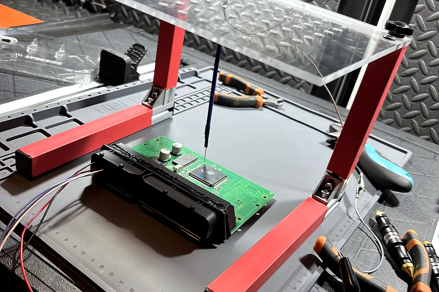 ECU secured for bench programming